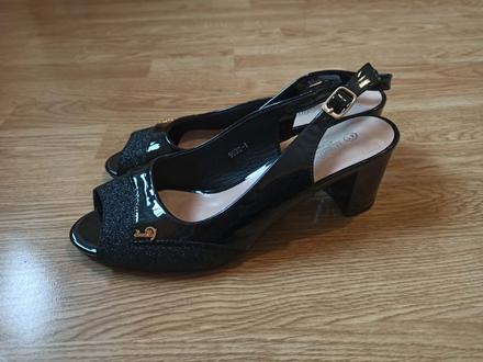 Sandalky 41, 41