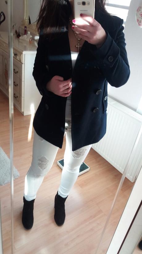 Tmavomodrý kabát, s