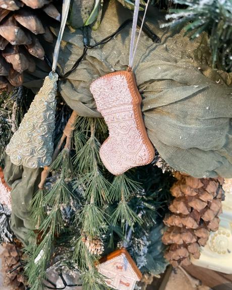 Medovník čižmička - perník s bielou polevou 1 ks, 