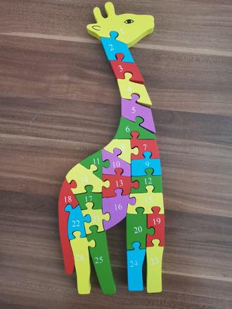Drevené puzzle žirafa,