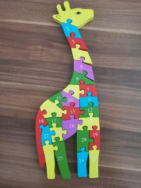 Drevené puzzle žirafa,