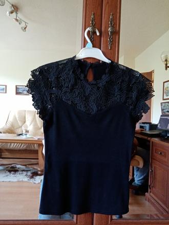 Čierny top s krajkou, m