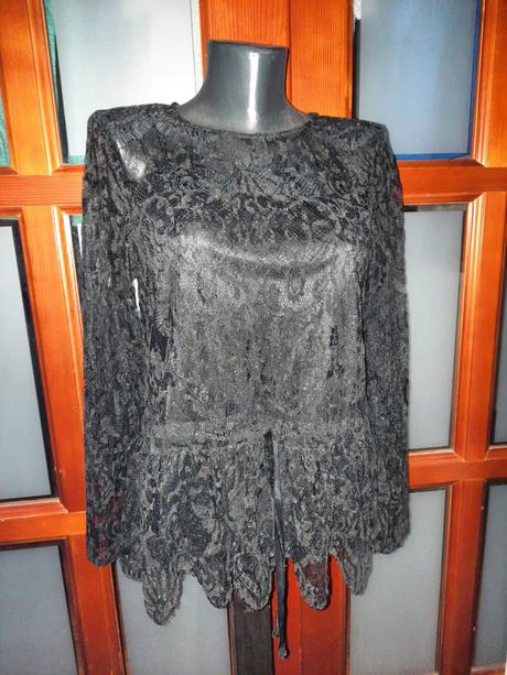 Čierny čipkovaný top veľ.36 (s), h&m,s
