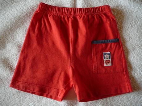 Červené bavlnené šortky , 74