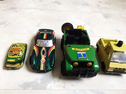 Staré retro autíčka 3 ks,