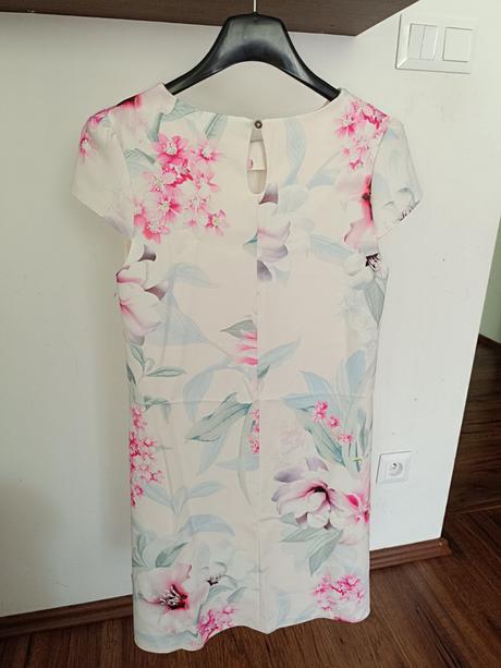 Elegantné šaty, 40