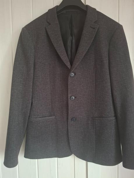 Chlapčenské sako, 158