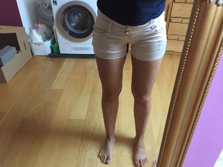 Elegantné béžové šortky, s