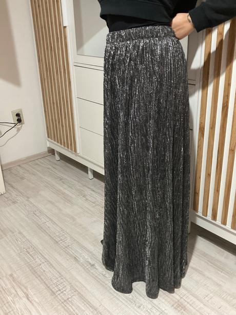 Dlhá trblietavá sukňa vhodná aj na ples, gate,s