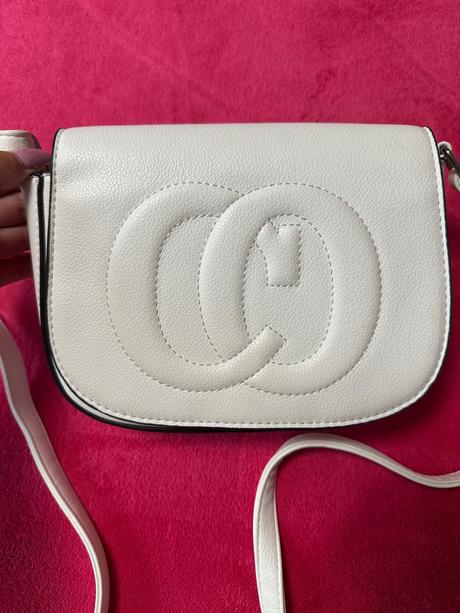 Biela crossbody, 