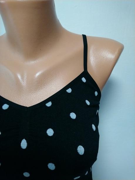 Dámsky čierny elastický top s bodkami, xs