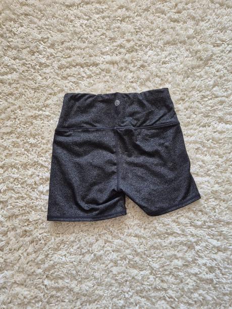 Elastické kratasky, s