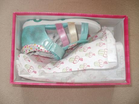 Nenosene sandalky, 23