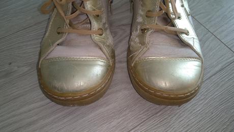 Poltopánky, ren but,32