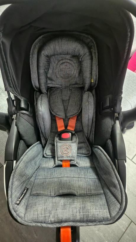 Kiddy evoluna i-size 2 spolu s isofix base, kiddy