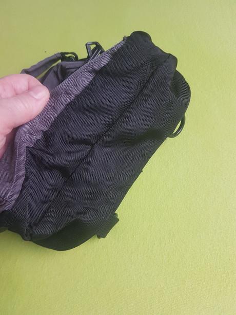 Taška/taštička/mini ruksak, 