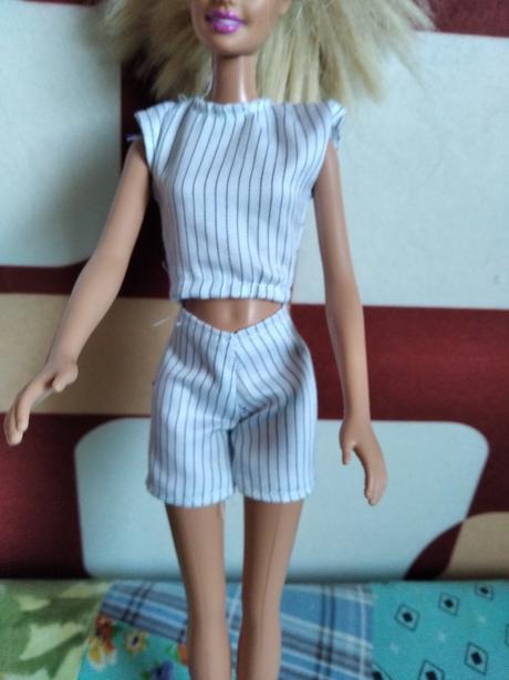 Oblečenie pre babiku typu barbie,