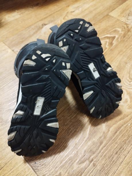 Nepremokavé snehule, 37