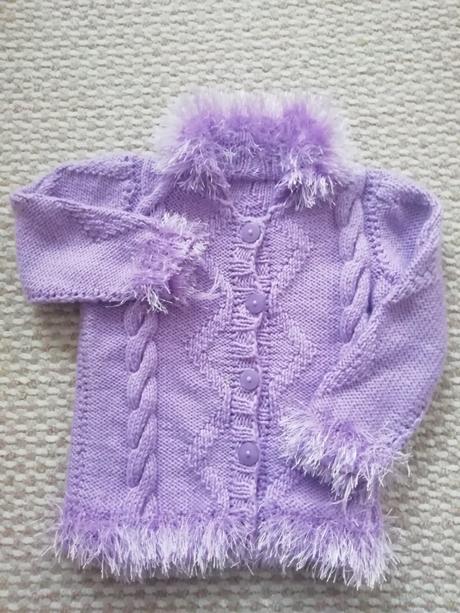 Svetrik na gombiky, 98