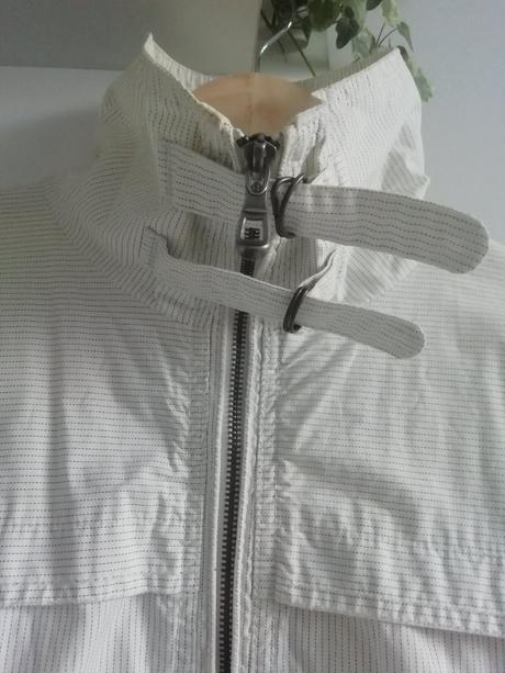 Predám prechodnú vetrovku, s