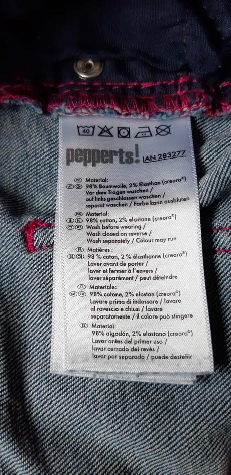 Kraťasky, pepperts,134