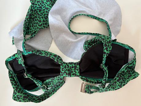 Vrchný diel plaviek s volánmi, gate,34