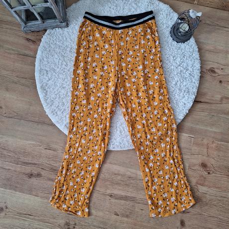 Letné nohavice, 146