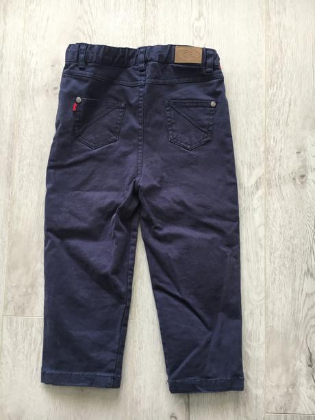 Plátené nohavice, 92