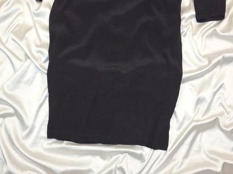 Kvalitný čierne šaty, s