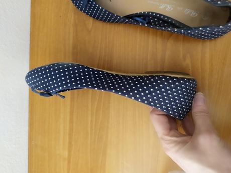 Botkovane balerinky, 36