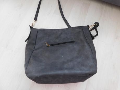 Priestranná kabelka, 