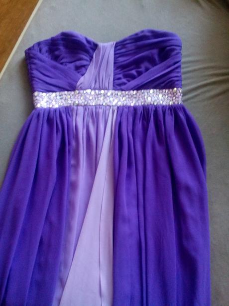 Fialové šaty, 40
