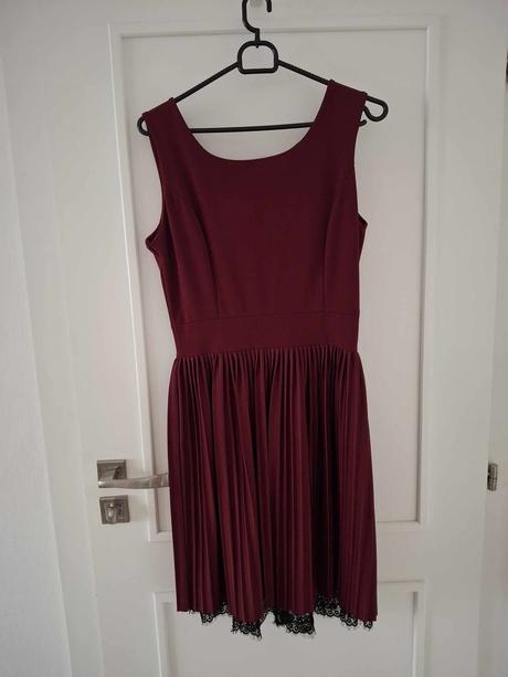 Spoločenské/plesové šaty s, s