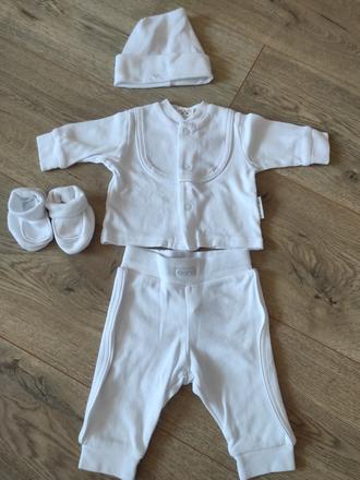 Oblečenie na krst, 56