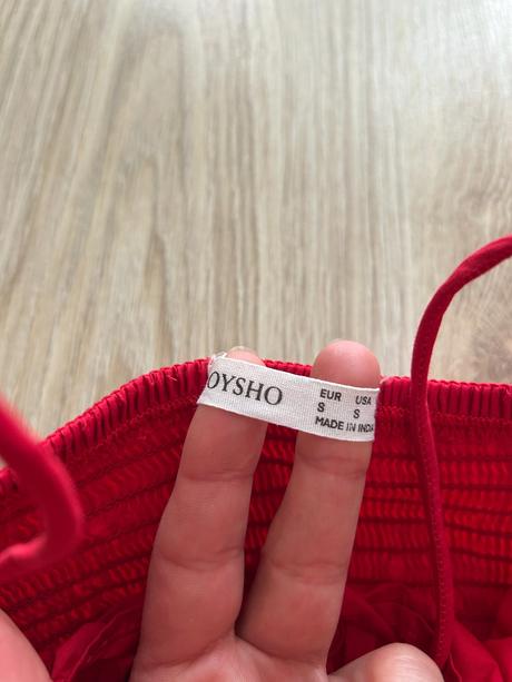 Krásne bavlnené šaty značky oysho, s