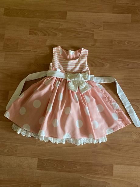 Dievčenské šaty, 110