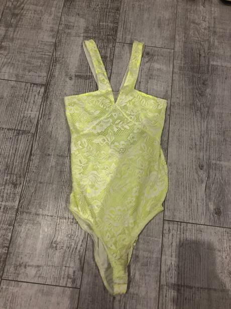 Neónové body bershka, bershka,s