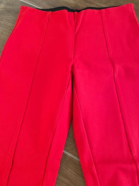 Červene nohavice, zara,152