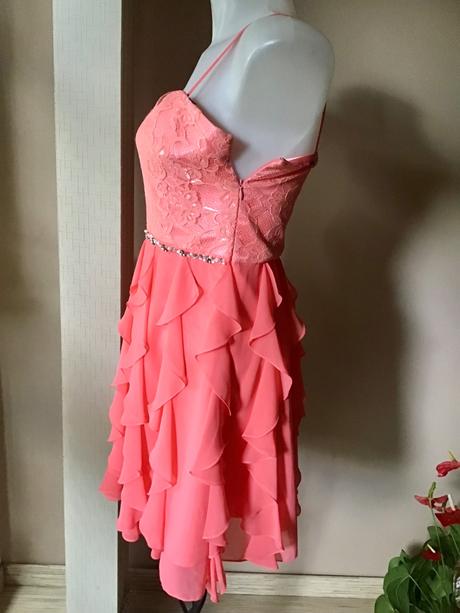 Krasne korzetové šaty/t, s