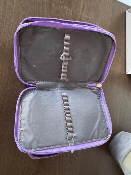 Fialový peračník, 