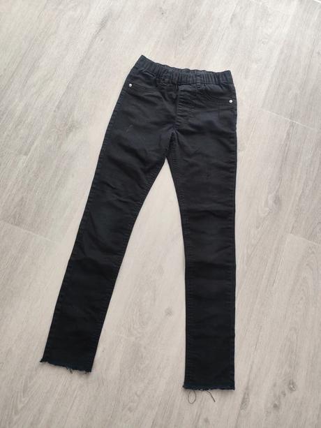 Elastické rifle, h&m,134