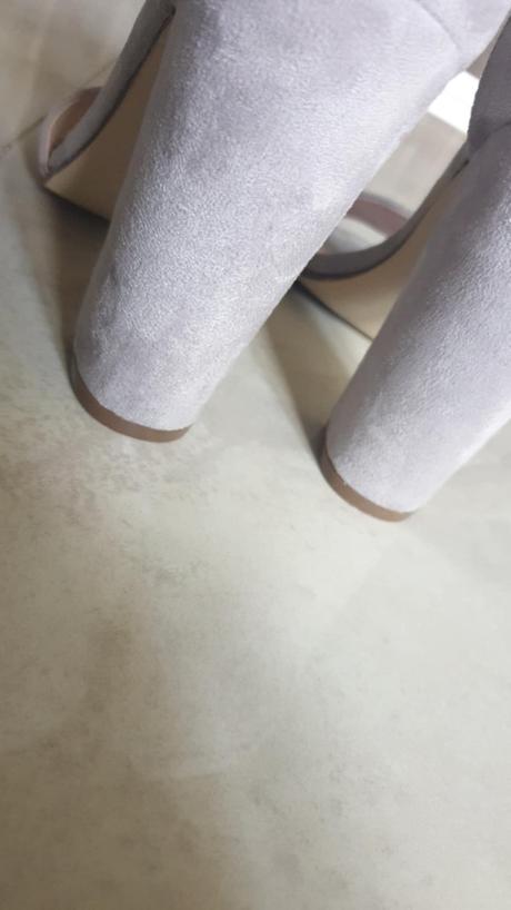 Topánky na opätku, 39