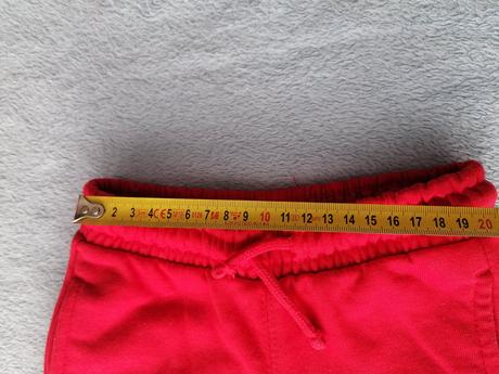 Červené teplaciky, zara,80