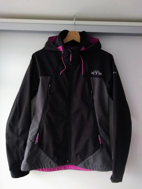 Softshellová bunda icepeak, 38