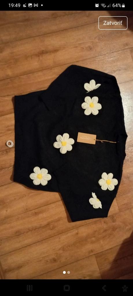 Nový čierny pletený pulóver l,xl 3d kvety, l