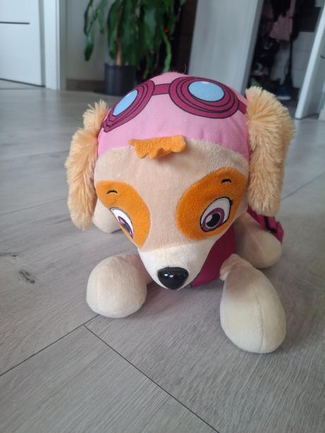 Velka plysova skye - ruksak,