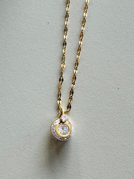 Zlatý náhrdelník, 