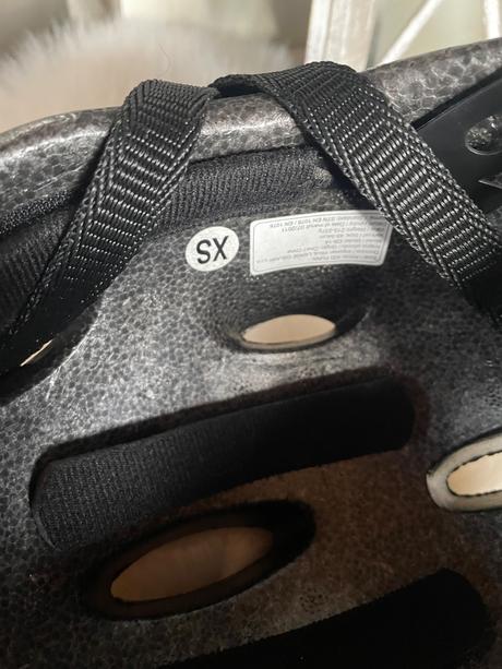 Cyklisticka prilba longus, xs