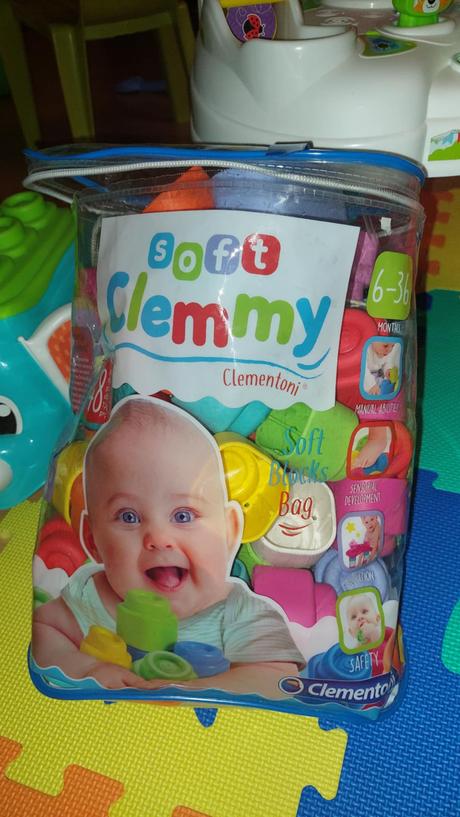 Detsky hraci stolik a slonik clementoni,