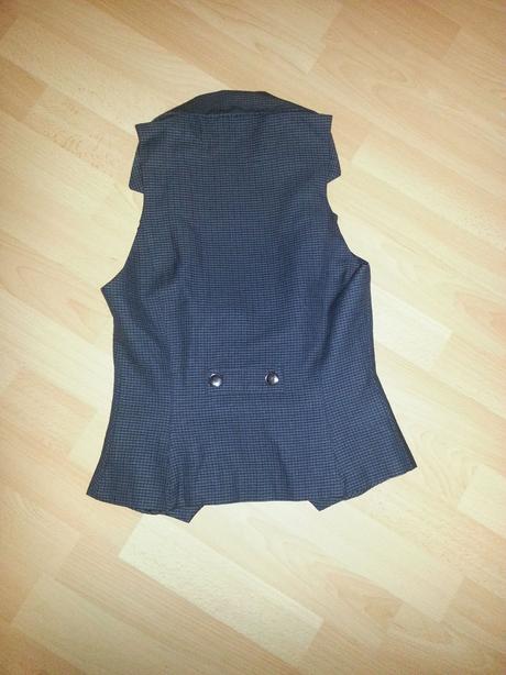 Károvaná vesta, 32